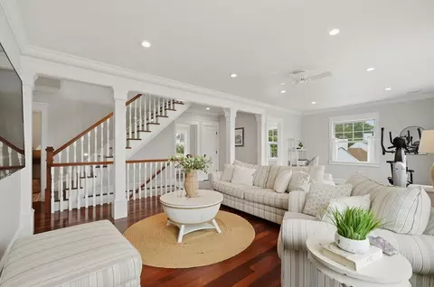 Living - 8 Onset Ave, Buzzards Bay, MA 02532 photo 1 of 3