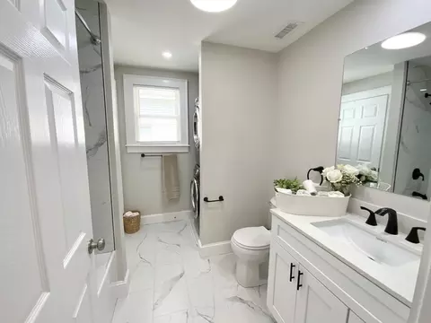 Bath - 5 Ferdinand St, Worcester, MA 01603 photo 3 of 6