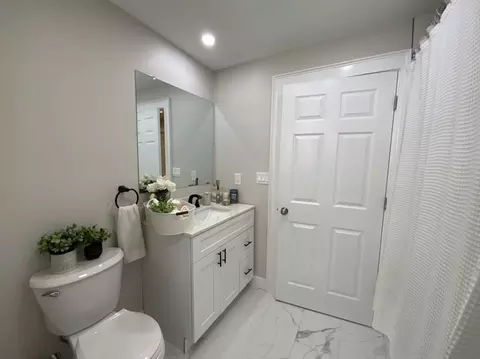 Bath - 5 Ferdinand St, Worcester, MA 01603 photo 4 of 6