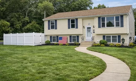 37 Leigh St, Seekonk, MA 02771