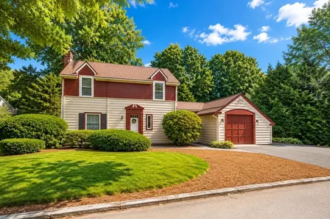 59 Payson St, Attleboro, MA 02703