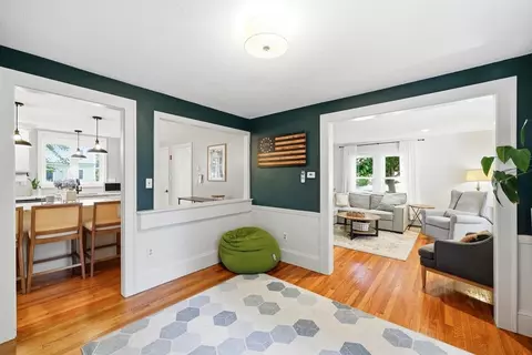 Entry Way - 20 Ashbrook St, Springfield, MA 01118 photo 2 of 2
