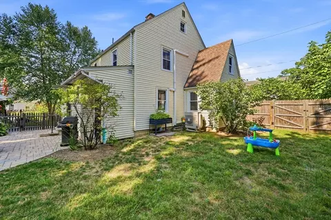 Exterior - 20 Ashbrook St, Springfield, MA 01118 photo 8 of 11