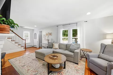 Living - 20 Ashbrook St, Springfield, MA 01118 photo 4 of 4