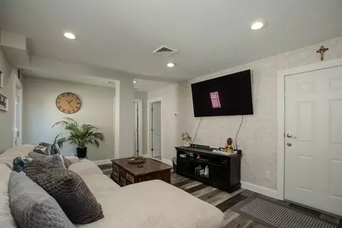 Entry Way - 58 Manchester St, Fall River, MA 02721 photo 4 of 4