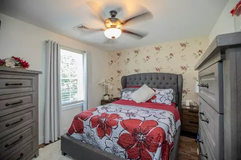 Bedroom - 58 Manchester St, Fall River, MA 02721 photo 3 of 5