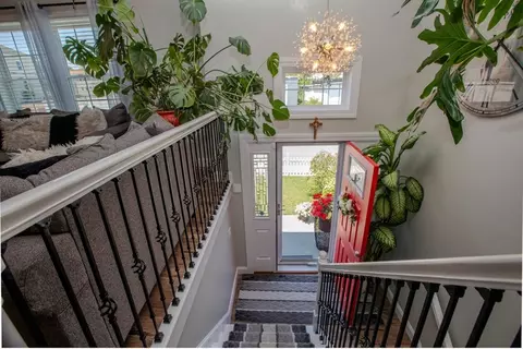 Entry Way - 58 Manchester St, Fall River, MA 02721 photo 3 of 4