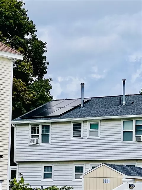 82 E St #B, Lowell, MA 01851 photo 11