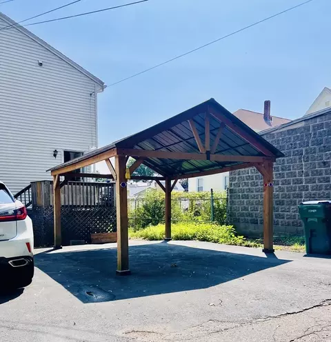 82 E St #B, Lowell, MA 01851 photo 3