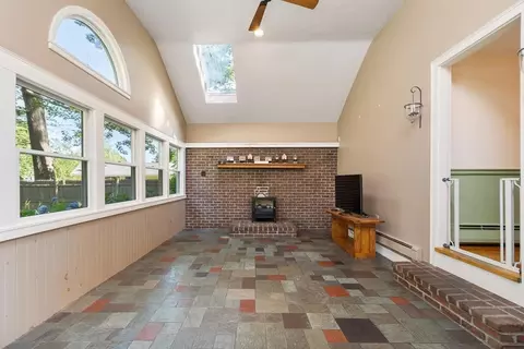Other - 5 Hemlock St, Beverly, MA 01915 photo 4 of 9