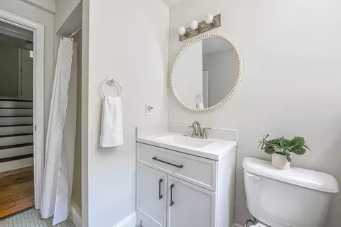 Bath - 45 Neck Hill Rd, Mendon, MA 01756 photo 3 of 4