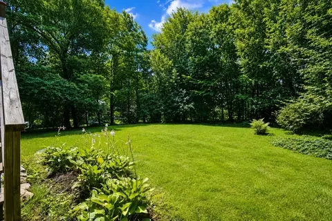 Exterior - 45 Neck Hill Rd, Mendon, MA 01756 photo 8 of 10