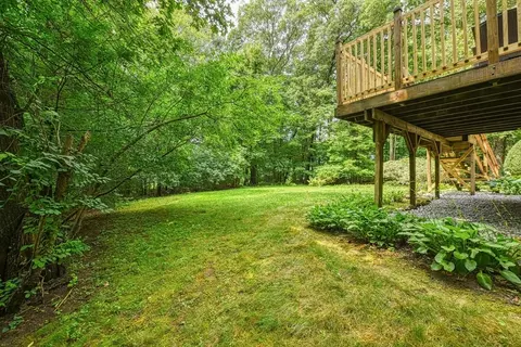 Exterior - 45 Neck Hill Rd, Mendon, MA 01756 photo 9 of 10