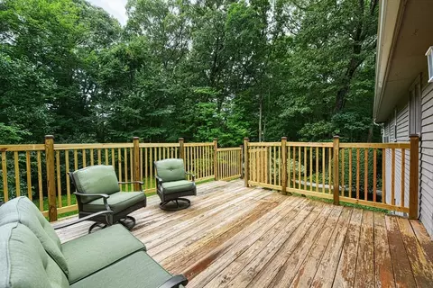 Exterior - 45 Neck Hill Rd, Mendon, MA 01756 photo 6 of 10