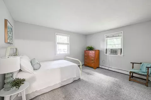 Bedroom - 45 Neck Hill Rd, Mendon, MA 01756 photo 4 of 5