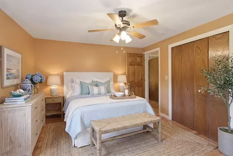 Bedroom - 10 Roberta Dr, Wareham, MA 02532 photo 5 of 9