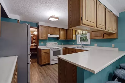 Kitchen - 10 Roberta Dr, Wareham, MA 02532 photo 1 of 1