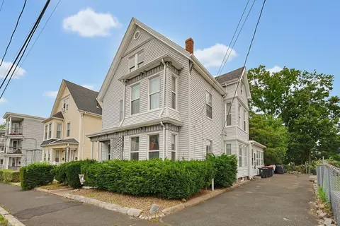 101 Winthrop St, Brockton, MA 02301