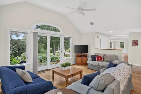 72 Smith St, Chatham, MA 02633 photo 10