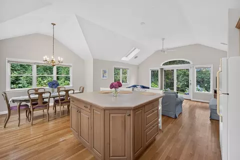 72 Smith St, Chatham, MA 02633 photo 9