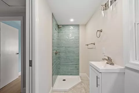 30 Hooper Rd, Dedham, MA 02026 photo 11