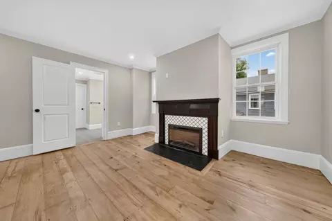Bedroom - 162 High St, Danvers, MA 01923 photo 2 of 4