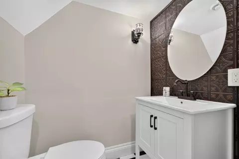 Bath - 162 High St, Danvers, MA 01923 photo 1 of 6