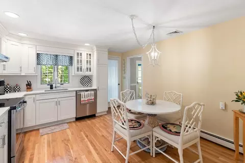 25 Lisa Ln, Reading, MA 01867 photo 13