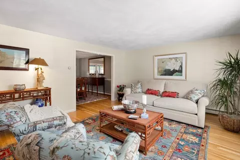 25 Lisa Ln, Reading, MA 01867 photo 8