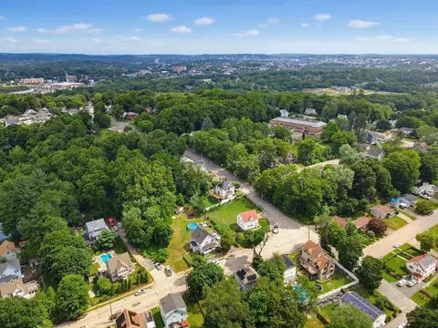 View/Area - 36 Laurier St, Worcester, MA 01603 photo 3 of 3