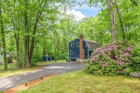 Exterior - 9 Colonial Rd, Sutton, MA 01590 photo 2 of 4