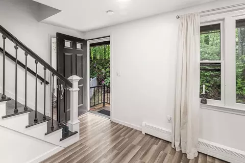 Entry Way - 9 Colonial Rd, Sutton, MA 01590 photo 1 of 6