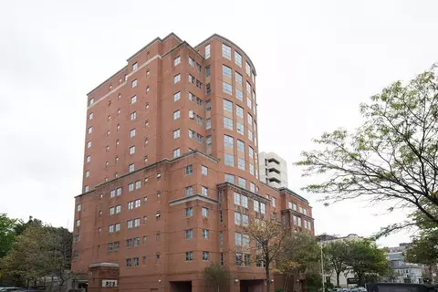 931 Massachusetts Ave #801, Cambridge, MA 02139