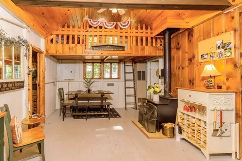 Dining - 12 King Rd, Phillipston, MA 01331 photo 2 of 3