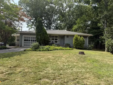 510 Thacher St, Attleboro, MA 02703