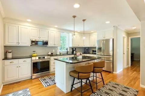 Kitchen - 137 Peterson Path, Marshfield, MA 02050 photo 1 of 2