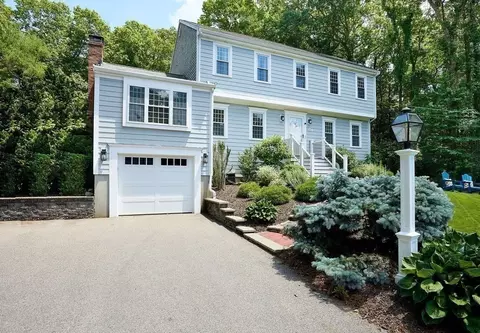 Exterior - 137 Peterson Path, Marshfield, MA 02050 photo 2 of 15