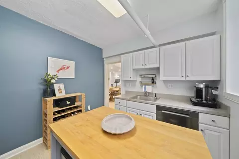 Kitchen - 12 James St #B, Brookline, MA 02446 photo 4 of 4
