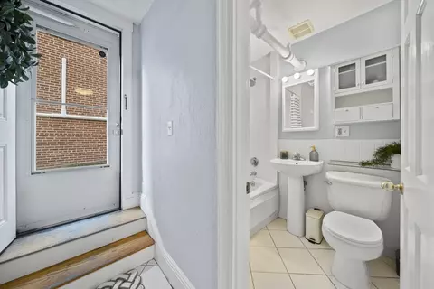 Entry Way - 12 James St #B, Brookline, MA 02446 photo 1 of 1