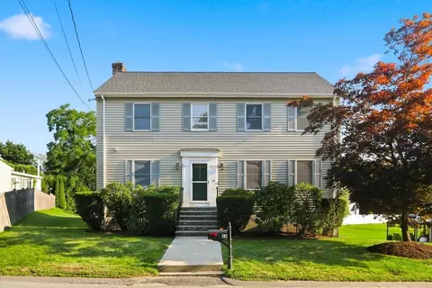 68 Burlington St, Woburn, MA 01801