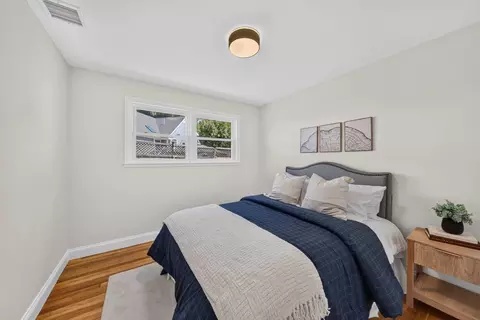 Bedroom - 8 Everett St, Wakefield, MA 01880 photo 2 of 4