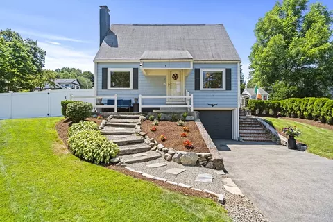 1 Brook Rd, Woburn, MA 01801