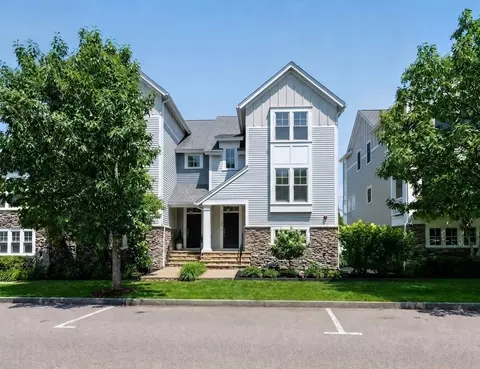 34 Parkview St, Weymouth, MA 02190