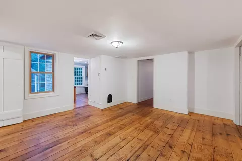 Bedroom - 1276 County Rd, Bourne, MA 02534 photo 5 of 7