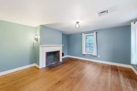 Bedroom - 1276 County Rd, Bourne, MA 02534 photo 2 of 7