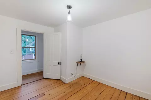 Bedroom - 1276 County Rd, Bourne, MA 02534 photo 6 of 7