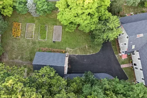 Exterior - 1276 County Rd, Bourne, MA 02534 photo 3 of 3