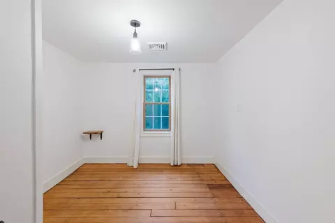 Bedroom - 1276 County Rd, Bourne, MA 02534 photo 7 of 7