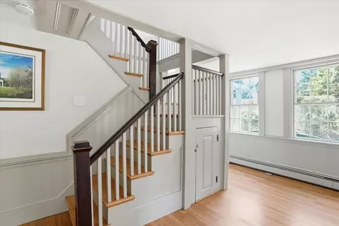 Entry Way - 424 Main St, Hingham, MA 02043 photo 3 of 3