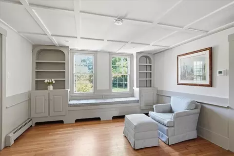 Living - 424 Main St, Hingham, MA 02043 photo 1 of 2
